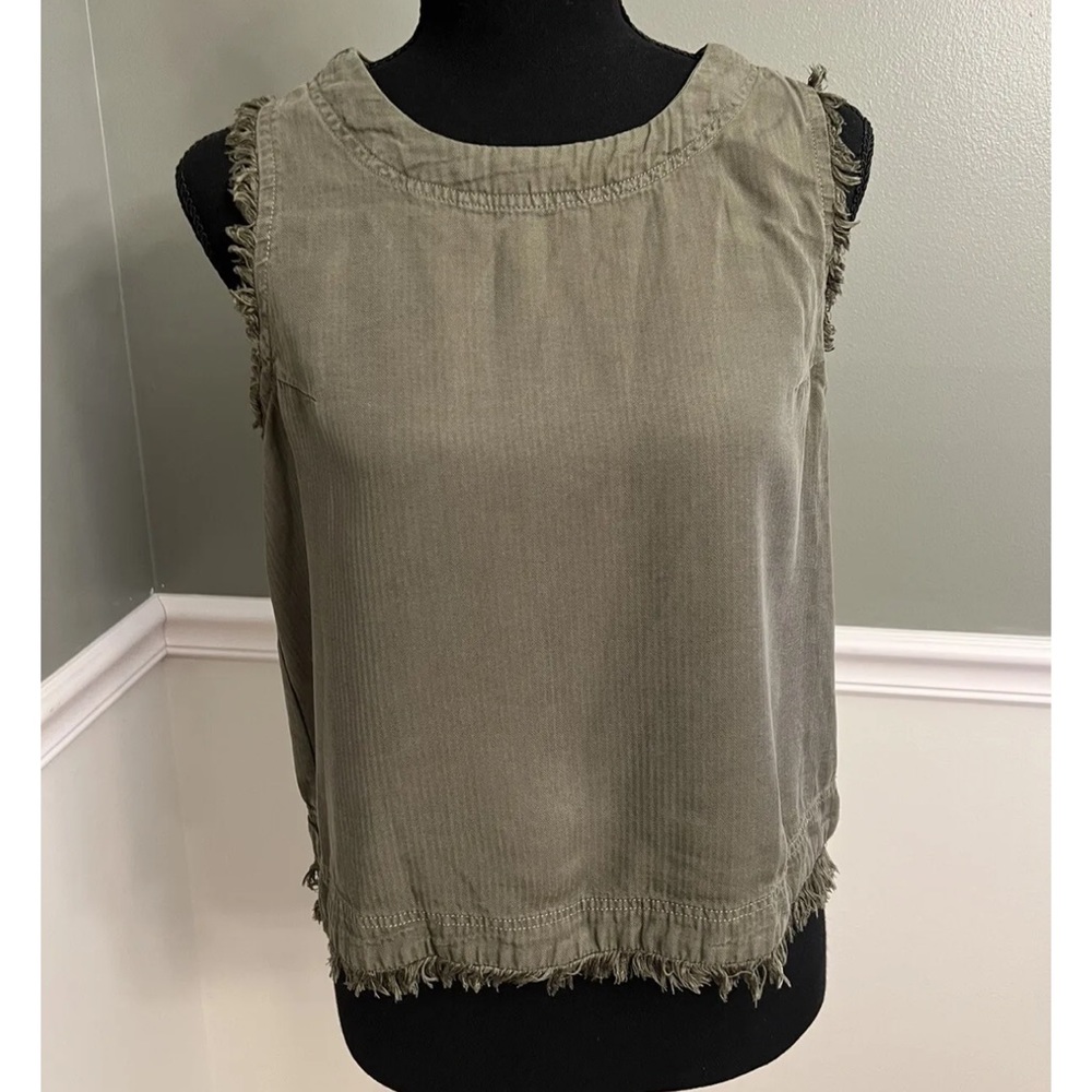 Altar’d State Tank Top With Fringe And Buttons Size Medium